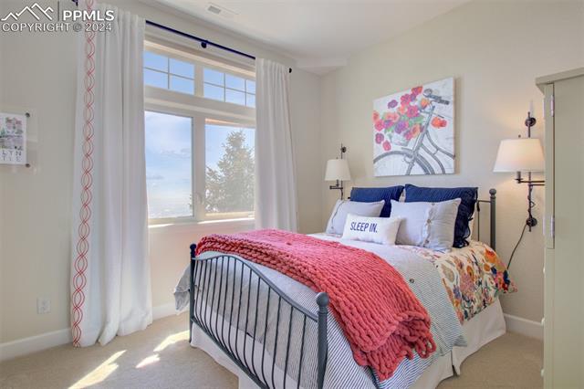 5290 Lower Vista Road