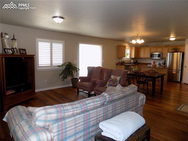 11530 HIBISCUS Lane
