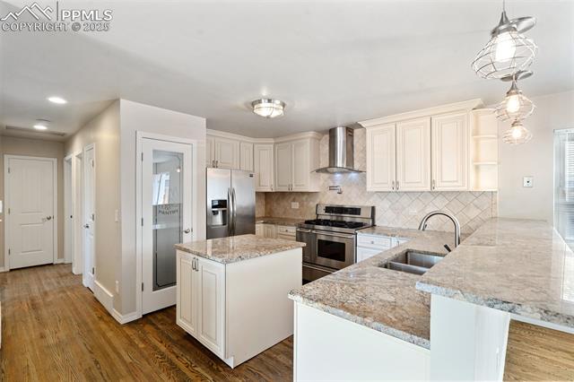 30 N Roosevelt Street