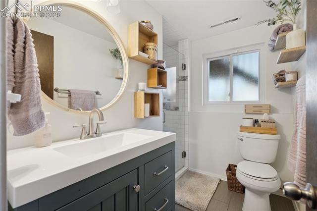 2880 El Capitan Drive