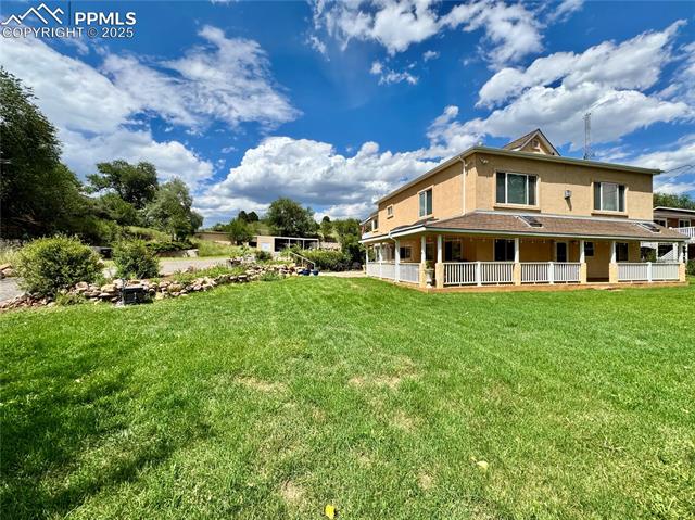 1502 Manitou Boulevard
