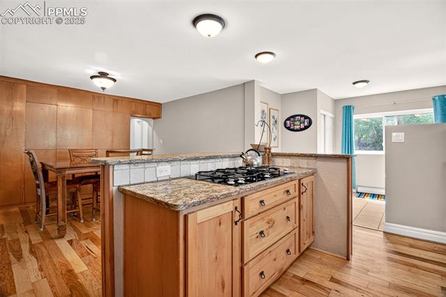1502 Manitou Boulevard