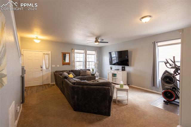 10518 Country Park Point