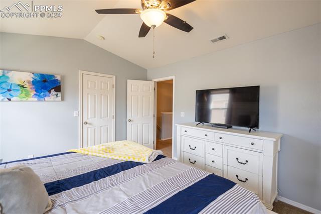 10518 Country Park Point