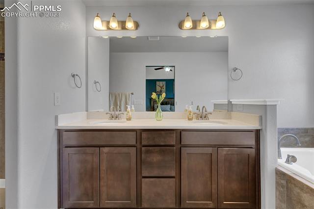 10002 Emerald Vista Drive