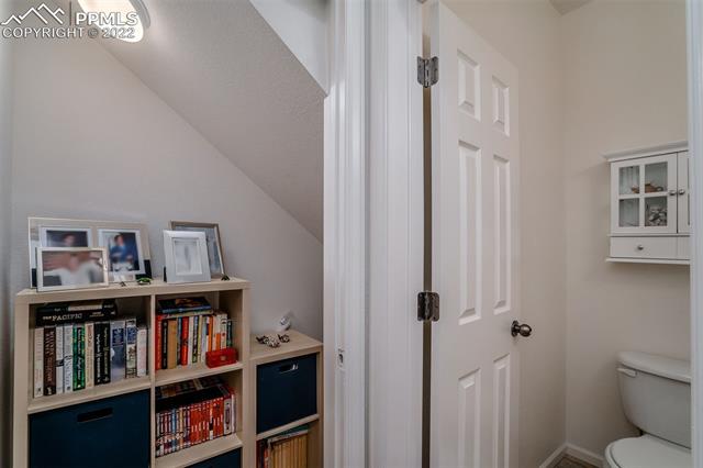 8673 Eugene Alley