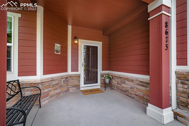8673 Eugene Alley