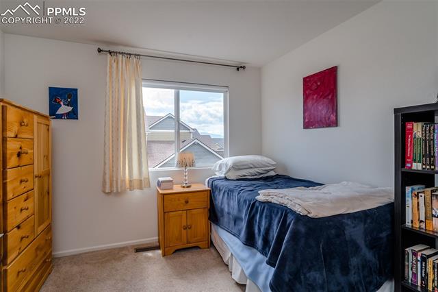 8673 Eugene Alley