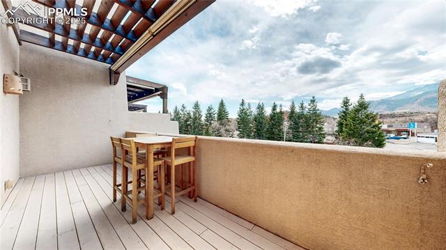 3247 W Pikes Peak Avenue