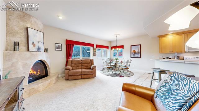 3247 W Pikes Peak Avenue