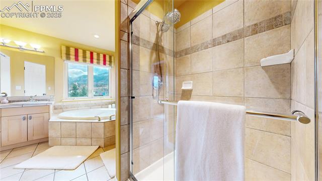 3247 W Pikes Peak Avenue