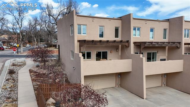 3247 W Pikes Peak Avenue