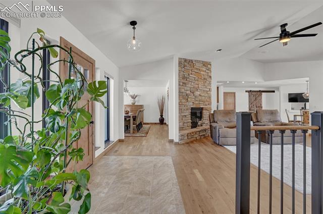 11585 Valle Verde Drive