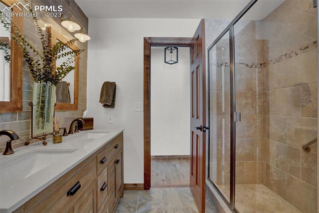 11585 Valle Verde Drive