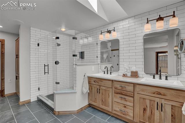 11585 Valle Verde Drive