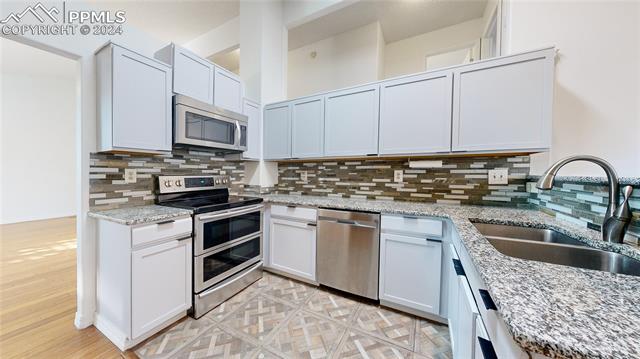 4620 Dapple Grey Lane