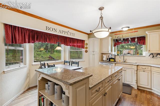 10 Lowick Drive