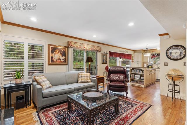 10 Lowick Drive
