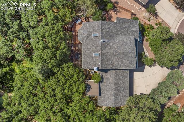 10 Lowick Drive