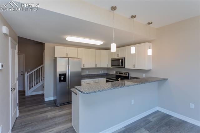 654 Thimbleberry Point