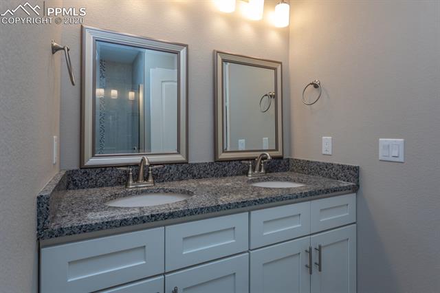 654 Thimbleberry Point