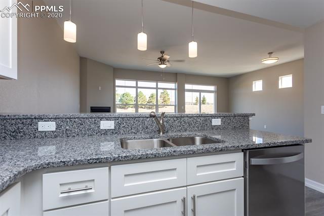 654 Thimbleberry Point