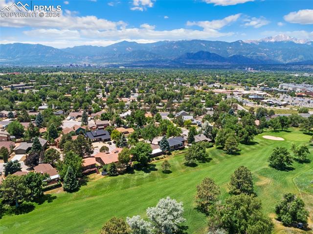 2848 Country Club Circle