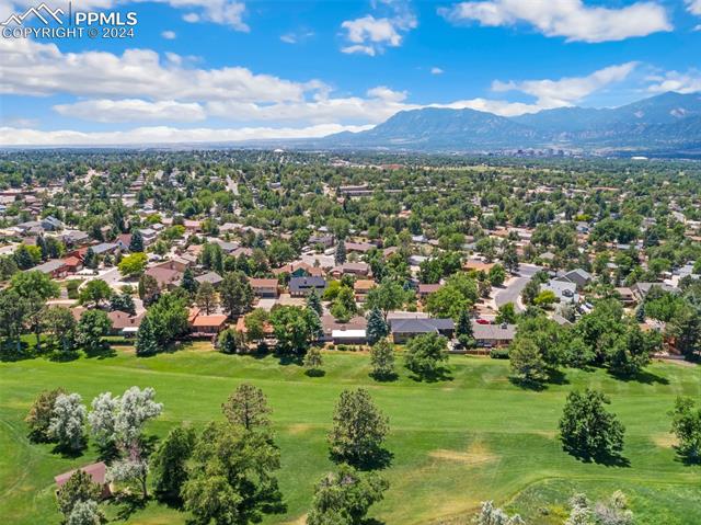 2848 Country Club Circle