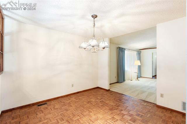 2848 Country Club Circle