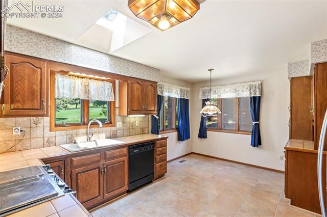 2848 Country Club Circle