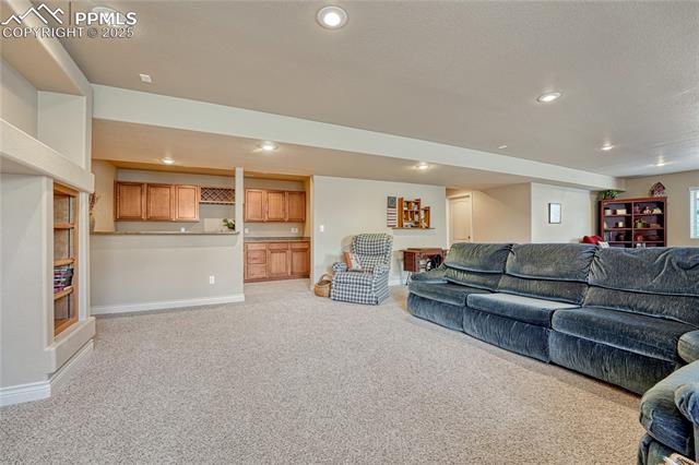 9952 Pinedale Drive