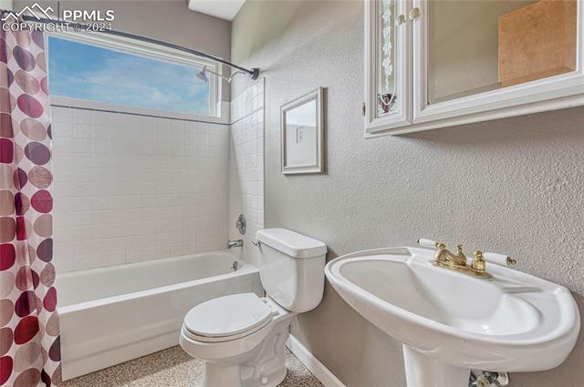 18155 Flowered Meadow Lane