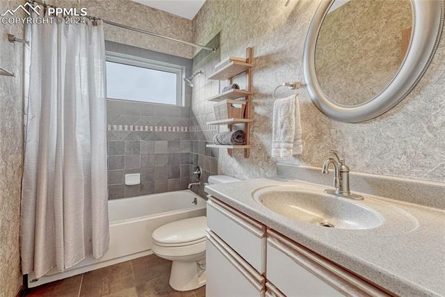 18155 Flowered Meadow Lane