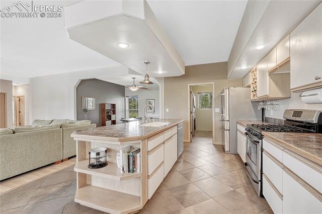 18155 Flowered Meadow Lane