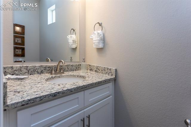 646 Thimbleberry Point