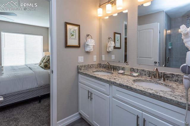 646 Thimbleberry Point