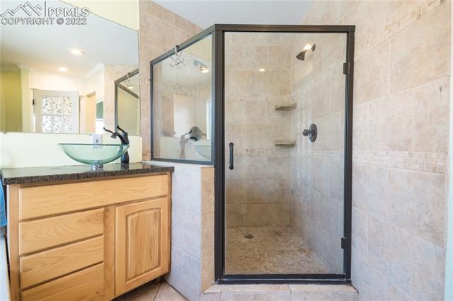 4487 Fencer Road