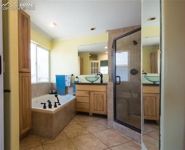 4487 Fencer Road