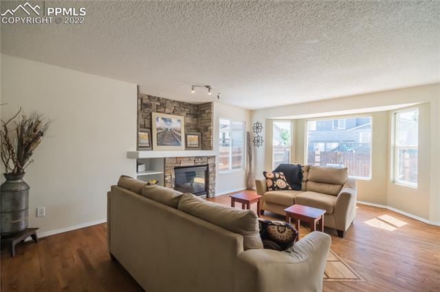 4487 Fencer Road