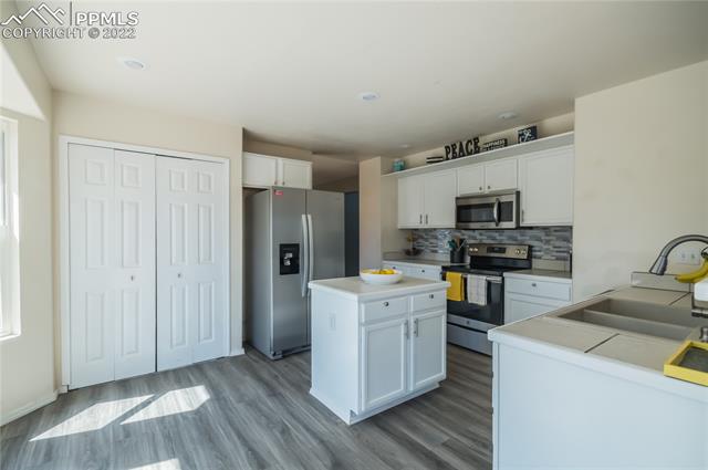 4487 Fencer Road