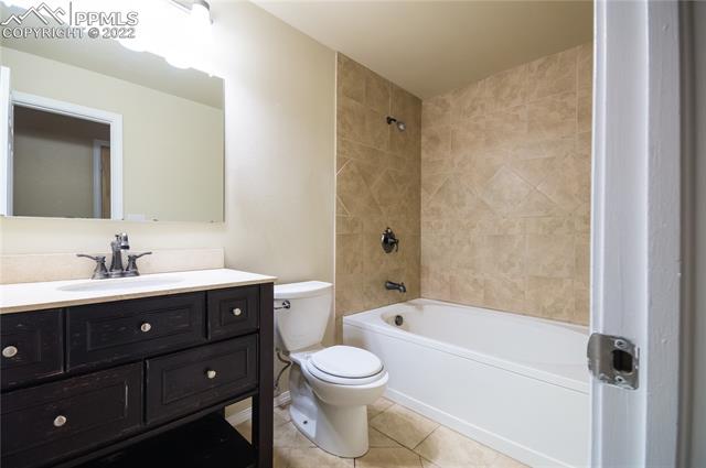 4487 Fencer Road