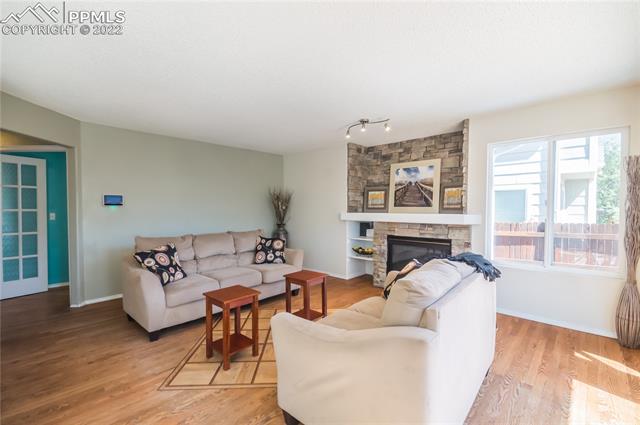 4487 Fencer Road
