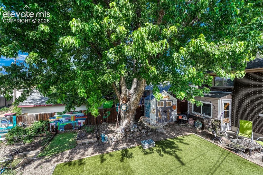 2315 Lelaray Street