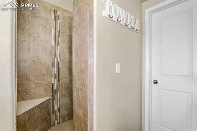 10566 Mt Emerald Drive