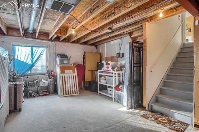 5946 Fossil Drive