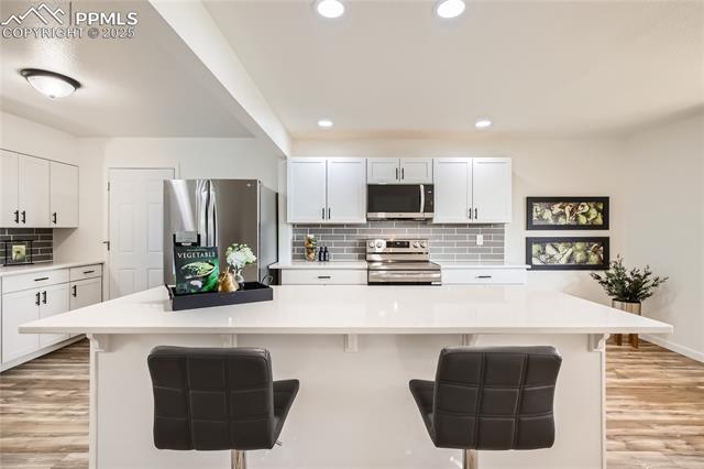 2560 Villa Loma Drive