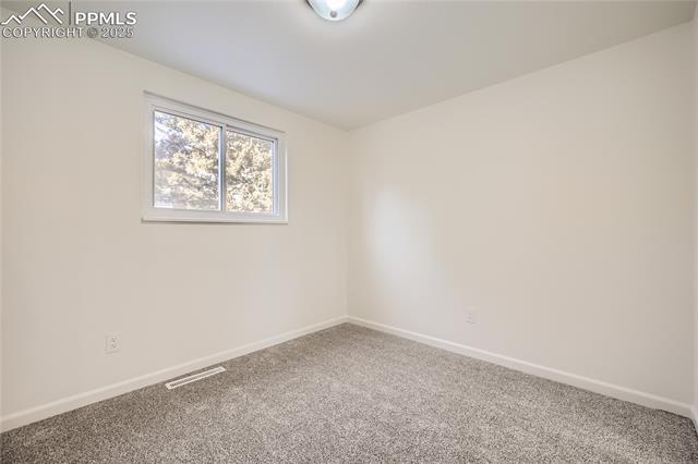 2560 Villa Loma Drive