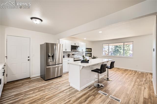 2560 Villa Loma Drive