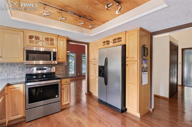 3010 W Enchanted Circle