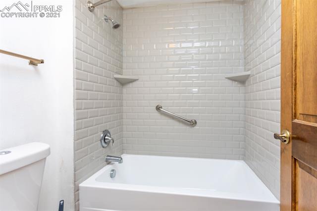 18402 Rock Ledge Lane